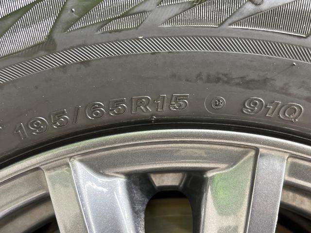 セレナ ハイウェイスター　Ｖセレクション　４ＷＤ　パノラミックルーフ　両側電動スライド　純正ナビ　ＡＬＰＩＮＥ後席モニター　バックカメラ　禁煙車　スマートキー　ＨＩＤヘッド　ビルトインＥＴＣ　クルコン　オートライト　オートエアコン（30枚目）