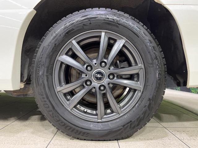 セレナ ハイウェイスター　Ｖセレクション　４ＷＤ　パノラミックルーフ　両側電動スライド　純正ナビ　ＡＬＰＩＮＥ後席モニター　バックカメラ　禁煙車　スマートキー　ＨＩＤヘッド　ビルトインＥＴＣ　クルコン　オートライト　オートエアコン（32枚目）