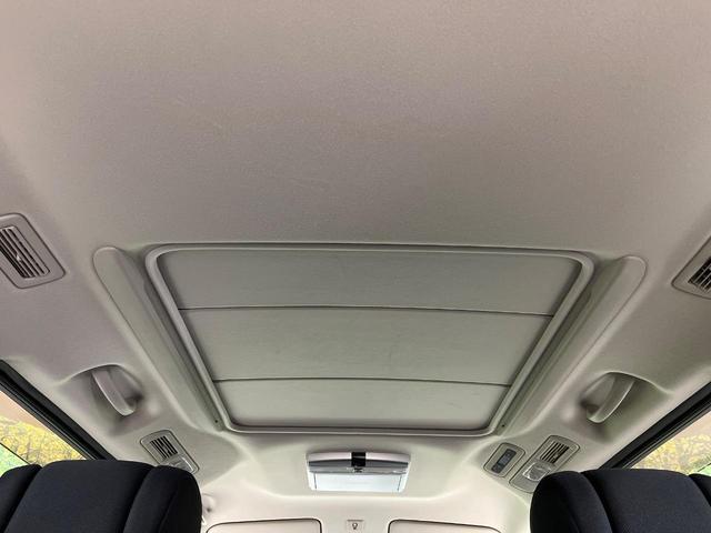 セレナ ハイウェイスター　Ｖセレクション　４ＷＤ　パノラミックルーフ　両側電動スライド　純正ナビ　ＡＬＰＩＮＥ後席モニター　バックカメラ　禁煙車　スマートキー　ＨＩＤヘッド　ビルトインＥＴＣ　クルコン　オートライト　オートエアコン（46枚目）