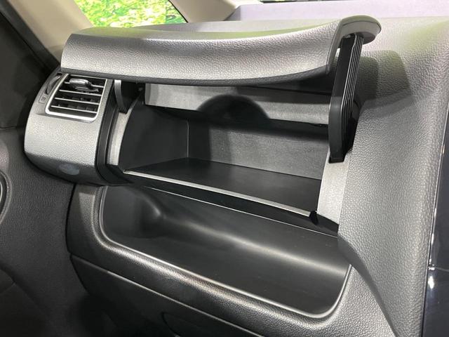 セレナ ハイウェイスター　Ｖセレクション　４ＷＤ　パノラミックルーフ　両側電動スライド　純正ナビ　ＡＬＰＩＮＥ後席モニター　バックカメラ　禁煙車　スマートキー　ＨＩＤヘッド　ビルトインＥＴＣ　クルコン　オートライト　オートエアコン（52枚目）