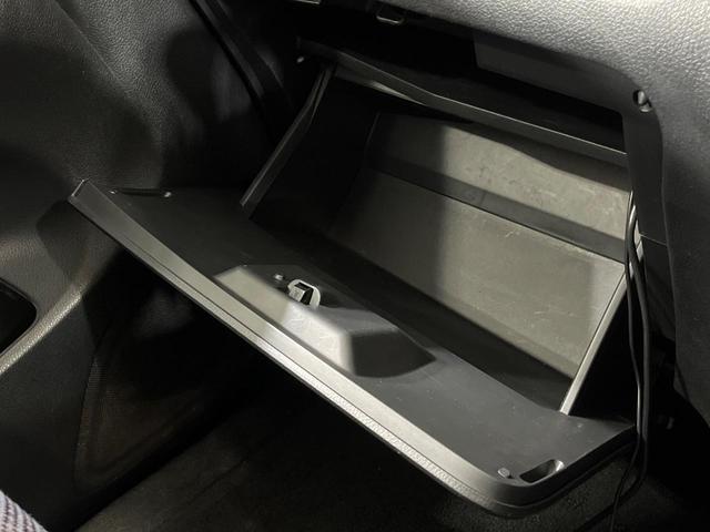 セレナ ハイウェイスター　Ｖセレクション　４ＷＤ　パノラミックルーフ　両側電動スライド　純正ナビ　ＡＬＰＩＮＥ後席モニター　バックカメラ　禁煙車　スマートキー　ＨＩＤヘッド　ビルトインＥＴＣ　クルコン　オートライト　オートエアコン（53枚目）