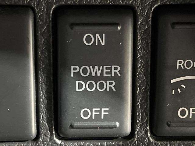 セレナ ハイウェイスター　Ｖセレクション　４ＷＤ　パノラミックルーフ　両側電動スライド　純正ナビ　ＡＬＰＩＮＥ後席モニター　バックカメラ　禁煙車　スマートキー　ＨＩＤヘッド　ビルトインＥＴＣ　クルコン　オートライト　オートエアコン（58枚目）