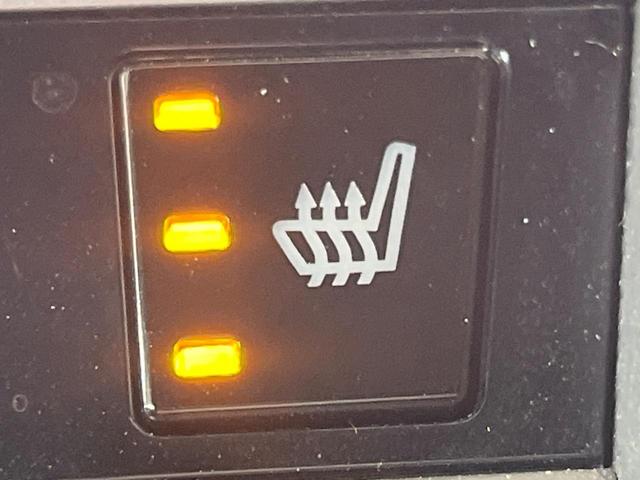 レガシィアウトバック リミテッド　本州仕入れ　４ＷＤ　ＳＤナビ　アイサイトＶｅｒ３　レーダークルーズ　禁煙車　レザーシート　コーナーセンサー　スマートキー　ＬＥＤヘッド　ビルトインＥＴＣ　純正１８インチアルミ　車線逸脱警報（43枚目）