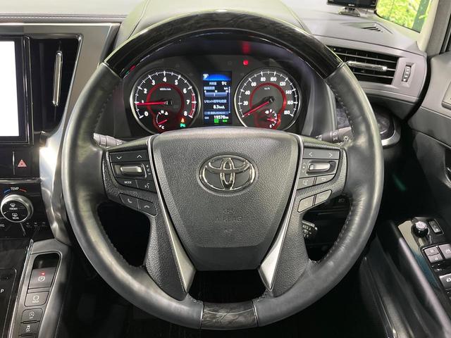 アルファード ２．５Ｓ　Ｃパッケージ　４ＷＤ　寒冷地仕様　両側電動ドア　純正９．２インチナビ　後席モニター　バックカメラ　セーフティーセンス　レーダークルーズ　禁煙車　電動リアゲート　革調シート　前席シートエアコン・ヒーター（11枚目）