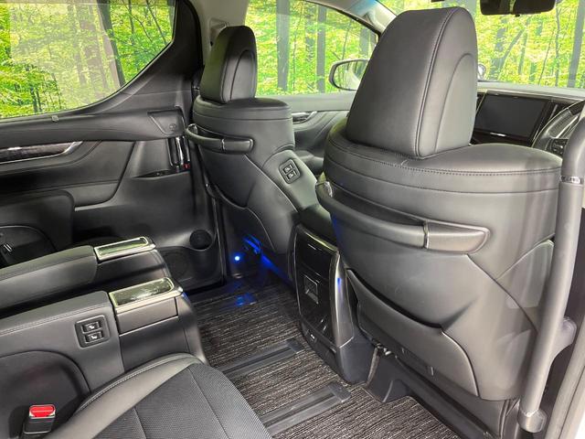 アルファード ２．５Ｓ　Ｃパッケージ　４ＷＤ　寒冷地仕様　両側電動ドア　純正９．２インチナビ　後席モニター　バックカメラ　セーフティーセンス　レーダークルーズ　禁煙車　電動リアゲート　革調シート　前席シートエアコン・ヒーター（56枚目）