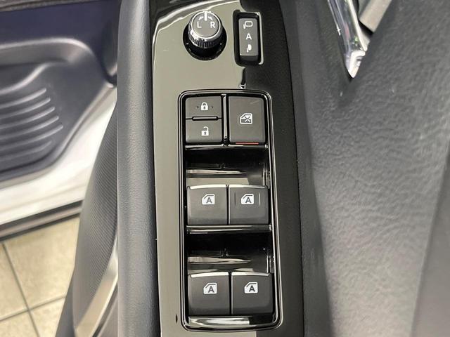 アルファード ２．５Ｓ　Ｃパッケージ　４ＷＤ　寒冷地仕様　両側電動ドア　純正９．２インチナビ　後席モニター　バックカメラ　セーフティーセンス　レーダークルーズ　禁煙車　電動リアゲート　革調シート　前席シートエアコン・ヒーター（65枚目）