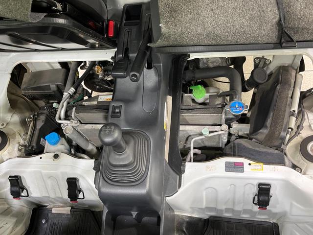 キャリイトラック KX 本州仕入れ 4WD MT車 純正12インチスチールホイール CD再生 フォグライト ヘッドライトレベライザー パワーウィンドウ AUX ブラックインテリア(18枚目)