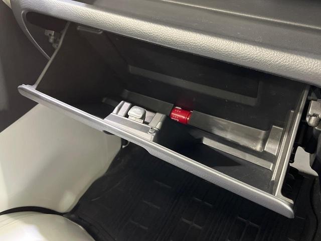 キャリイトラック KX 本州仕入れ 4WD MT車 純正12インチスチールホイール CD再生 フォグライト ヘッドライトレベライザー パワーウィンドウ AUX ブラックインテリア(40枚目)