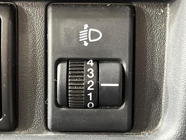 キャリイトラック KX 本州仕入れ 4WD MT車 純正12インチスチールホイール CD再生 フォグライト ヘッドライトレベライザー パワーウィンドウ AUX ブラックインテリア(49枚目)