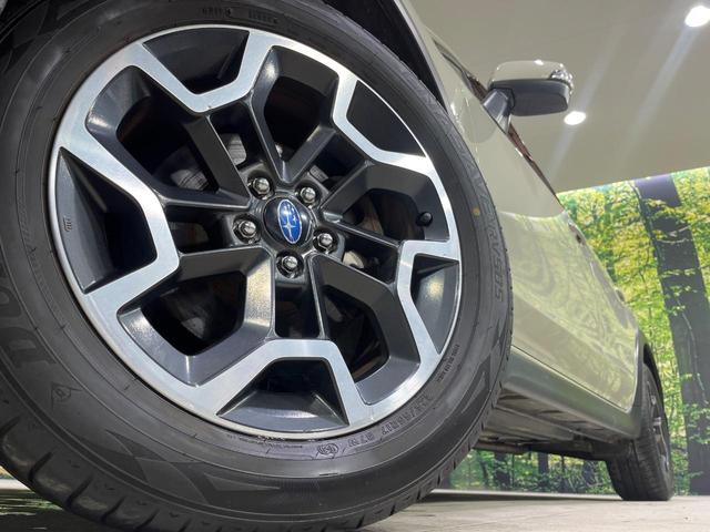 【純正１７インチアルミホイール】外観にマッチした純正アルミホイールを装着しております。各種社外アルミホイールや、スタッドレスタイヤも取扱いしております。是非ご相談ください♪