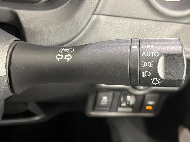 ノート Ｘ　ＦＯＵＲ　４ＷＤ　純正ＳＤナビ　バックカメラ　ドラレコ　インテリジェントエマージェンシーブレーキ　禁煙車　スマートキー　ＬＥＤヘッド　ＥＴＣ　車線逸脱警報　オートライト　Ｂｌｕｅｔｏｏｔｈ　ＣＤ　フルセグ（10枚目）