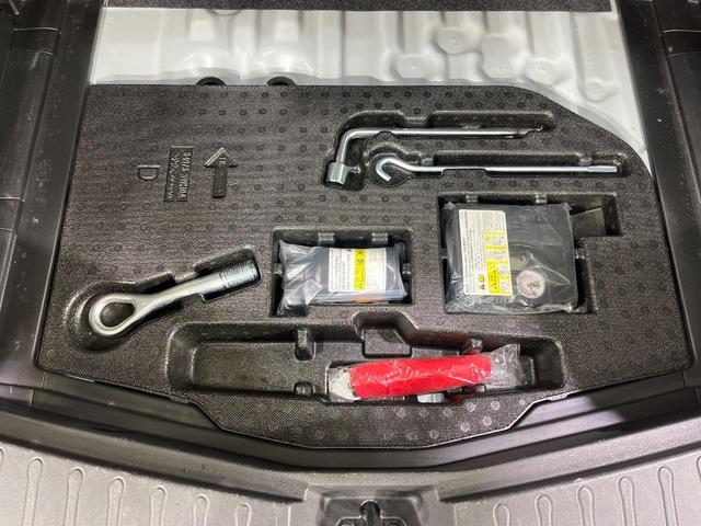 ノート Ｘ　ＦＯＵＲ　４ＷＤ　純正ＳＤナビ　バックカメラ　ドラレコ　インテリジェントエマージェンシーブレーキ　禁煙車　スマートキー　ＬＥＤヘッド　ＥＴＣ　車線逸脱警報　オートライト　Ｂｌｕｅｔｏｏｔｈ　ＣＤ　フルセグ（56枚目）