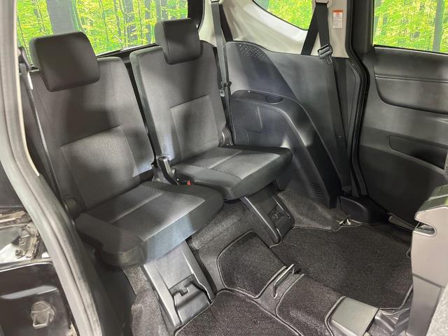 シエンタ Ｇ　セーフティーエディション　４ＷＤ　寒冷地仕様　両側電動ドア　純正ナビ　全周囲カメラ　セーフティセンス　禁煙車　ドラレコ　コーナーセンサー　スマートキー　ＬＥＤヘッド　純正１５インチアルミ　オートハイビーム　車線逸脱警報（10枚目）