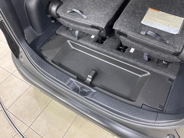 シエンタ Ｇ　セーフティーエディション　４ＷＤ　寒冷地仕様　両側電動ドア　純正ナビ　全周囲カメラ　セーフティセンス　禁煙車　ドラレコ　コーナーセンサー　スマートキー　ＬＥＤヘッド　純正１５インチアルミ　オートハイビーム　車線逸脱警報（66枚目）