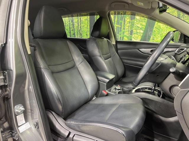 エクストレイル ２０Ｘｔ　エマージェンシーブレーキパッケージ　４ＷＤ　メーカーオプションナビ　全周囲カメラ　エマージェンシーブレーキ　禁煙車　電動リアゲート　レザーシート　ドラレコ　コーナーセンサー　ＬＥＤヘッド　ビルトインＥＴＣ　クルコン　純正１７インチＡＷ（8枚目）