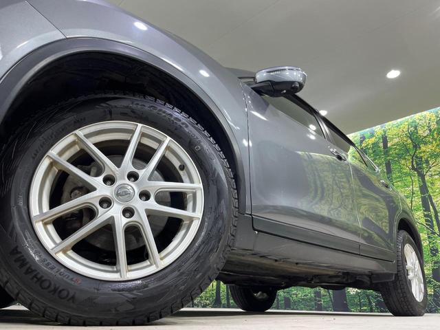 エクストレイル ２０Ｘｔ　エマージェンシーブレーキパッケージ　４ＷＤ　メーカーオプションナビ　全周囲カメラ　エマージェンシーブレーキ　禁煙車　電動リアゲート　レザーシート　ドラレコ　コーナーセンサー　ＬＥＤヘッド　ビルトインＥＴＣ　クルコン　純正１７インチＡＷ（13枚目）