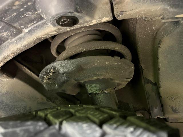 エクストレイル ２０Ｘｔ　エマージェンシーブレーキパッケージ　４ＷＤ　メーカーオプションナビ　全周囲カメラ　エマージェンシーブレーキ　禁煙車　電動リアゲート　レザーシート　ドラレコ　コーナーセンサー　ＬＥＤヘッド　ビルトインＥＴＣ　クルコン　純正１７インチＡＷ（21枚目）