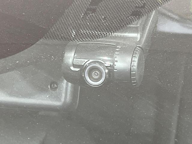 エクストレイル ２０Ｘｔ　エマージェンシーブレーキパッケージ　４ＷＤ　メーカーオプションナビ　全周囲カメラ　エマージェンシーブレーキ　禁煙車　電動リアゲート　レザーシート　ドラレコ　コーナーセンサー　ＬＥＤヘッド　ビルトインＥＴＣ　クルコン　純正１７インチＡＷ（44枚目）