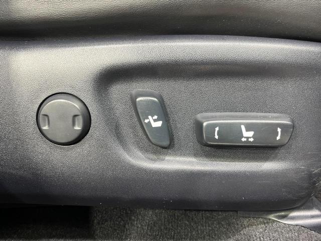 ハリアー エレガンス　４ＷＤ　９インチＳＤナビ　バックカメラ　寒冷地仕様　禁煙車　パワーシート　スマートキー　ＬＥＤヘッド　ビルトインＥＴＣ　純正１７インチアルミ　デュアルエアコン　Ｂｌｕｅｔｏｏｔｈ　ＣＤ　ＤＶＤ再生（6枚目）