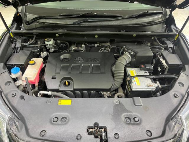 ハリアー エレガンス　４ＷＤ　９インチＳＤナビ　バックカメラ　寒冷地仕様　禁煙車　パワーシート　スマートキー　ＬＥＤヘッド　ビルトインＥＴＣ　純正１７インチアルミ　デュアルエアコン　Ｂｌｕｅｔｏｏｔｈ　ＣＤ　ＤＶＤ再生（18枚目）