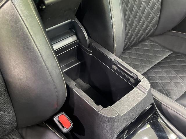 ハリアー エレガンス　４ＷＤ　９インチＳＤナビ　バックカメラ　寒冷地仕様　禁煙車　パワーシート　スマートキー　ＬＥＤヘッド　ビルトインＥＴＣ　純正１７インチアルミ　デュアルエアコン　Ｂｌｕｅｔｏｏｔｈ　ＣＤ　ＤＶＤ再生（54枚目）