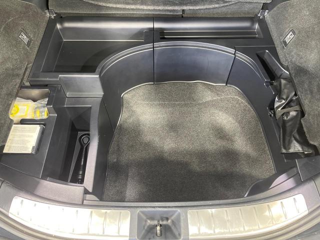 ハリアー エレガンス　４ＷＤ　９インチＳＤナビ　バックカメラ　寒冷地仕様　禁煙車　パワーシート　スマートキー　ＬＥＤヘッド　ビルトインＥＴＣ　純正１７インチアルミ　デュアルエアコン　Ｂｌｕｅｔｏｏｔｈ　ＣＤ　ＤＶＤ再生（55枚目）