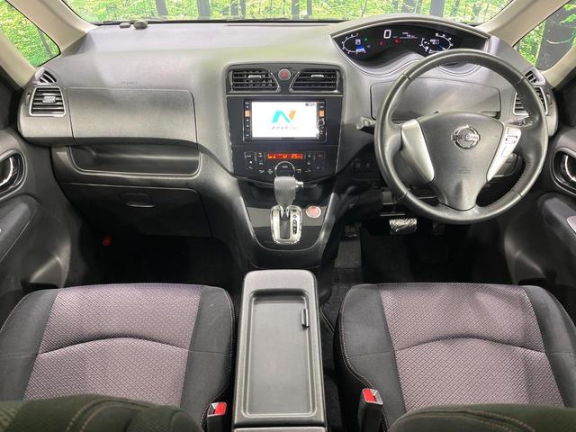 セレナ ハイウェイスター　４ＷＤ　両側電動スライドドア　バックカメラ　ＳＤナビ　禁煙車　スマートキー　ＨＩＤヘッド　ビルトインＥＴＣ　クルコン　純正１５インチアルミ　オートライト　オートエアコン　リアエアコン　横滑り防止装置（2枚目）