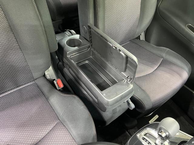 セレナ ハイウェイスター　４ＷＤ　両側電動スライドドア　バックカメラ　ＳＤナビ　禁煙車　スマートキー　ＨＩＤヘッド　ビルトインＥＴＣ　クルコン　純正１５インチアルミ　オートライト　オートエアコン　リアエアコン　横滑り防止装置（53枚目）