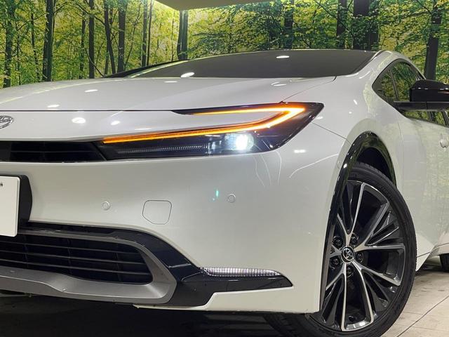 プリウス Z 4WD ガラスルーフ 純正12インチナビ 全周囲カメラ 寒冷地仕様 100V電源 セーフティセンス レーダークルーズ 禁煙車 合皮シート シートベンチレーション パワーシート コーナーセンサ-(12枚目)