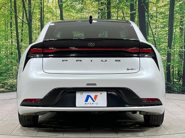 プリウス Z 4WD ガラスルーフ 純正12インチナビ 全周囲カメラ 寒冷地仕様 100V電源 セーフティセンス レーダークルーズ 禁煙車 合皮シート シートベンチレーション パワーシート コーナーセンサ-(15枚目)