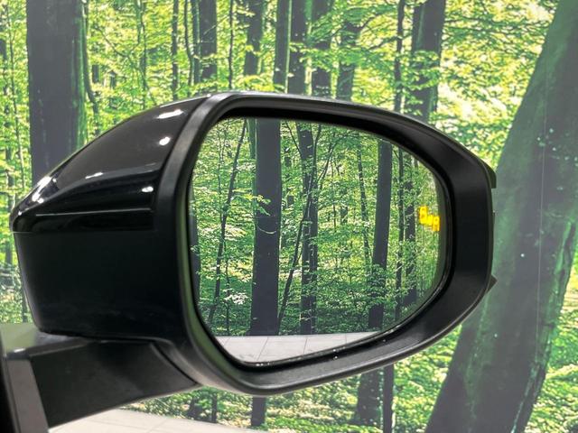 プリウス Z 4WD ガラスルーフ 純正12インチナビ 全周囲カメラ 寒冷地仕様 100V電源 セーフティセンス レーダークルーズ 禁煙車 合皮シート シートベンチレーション パワーシート コーナーセンサ-(29枚目)