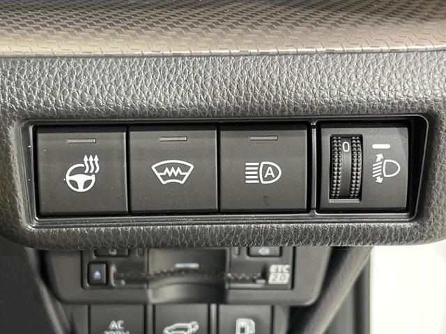 プリウス Z 4WD ガラスルーフ 純正12インチナビ 全周囲カメラ 寒冷地仕様 100V電源 セーフティセンス レーダークルーズ 禁煙車 合皮シート シートベンチレーション パワーシート コーナーセンサ-(47枚目)