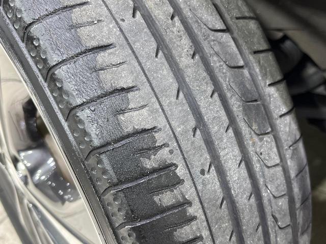 スペーシアカスタムZ ターボ 4WD ターボ 両側電動ドア メモリーナビ 全周囲カメラ デュアルカメラブレーキサポート 禁煙車 シートヒーター スマートキー HIDヘッド ビルトインETC クルコン 車線逸脱警報 誤発進抑制機能(28枚目)