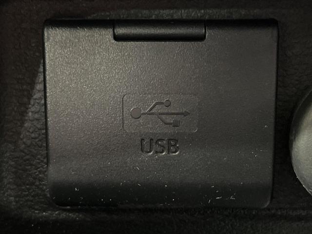 スペーシアカスタムZ ターボ 4WD ターボ 両側電動ドア メモリーナビ 全周囲カメラ デュアルカメラブレーキサポート 禁煙車 シートヒーター スマートキー HIDヘッド ビルトインETC クルコン 車線逸脱警報 誤発進抑制機能(72枚目)