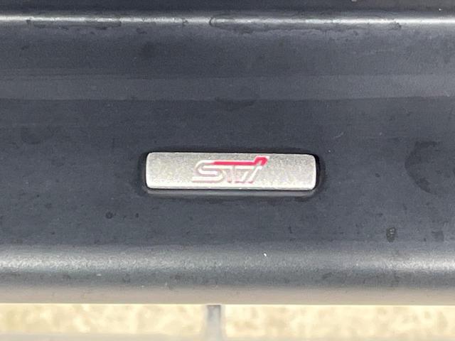 フォレスター 2.0XT アイサイト 4WD ターボ サンルーフ STIエアロ 純正ナビ バックカメラ アイサイトVer3 レーダークルーズ 禁煙車 ハーフレザーシート ドラレコ スマートキー LEDヘッド ETC 純正18インチAW(4枚目)