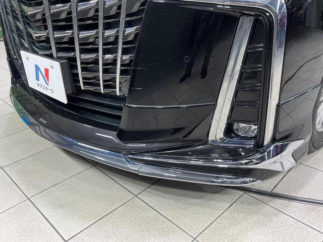 アルファードハイブリッド ＳＲ　Ｃパッケージ　４ＷＤ　寒冷地仕様　両側電動ドア　純正９インチディスプレイオーディオ　後席モニター　バックカメラ　ＡＣ１００Ｖ電源　セーフティーセンス　レーダークルーズ　禁煙車　パワーバックドア　合皮シート（4枚目）