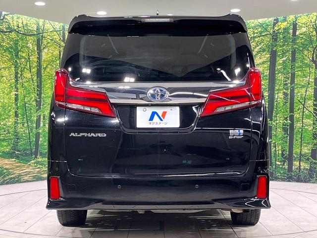 アルファードハイブリッド ＳＲ　Ｃパッケージ　４ＷＤ　寒冷地仕様　両側電動ドア　純正９インチディスプレイオーディオ　後席モニター　バックカメラ　ＡＣ１００Ｖ電源　セーフティーセンス　レーダークルーズ　禁煙車　パワーバックドア　合皮シート（15枚目）