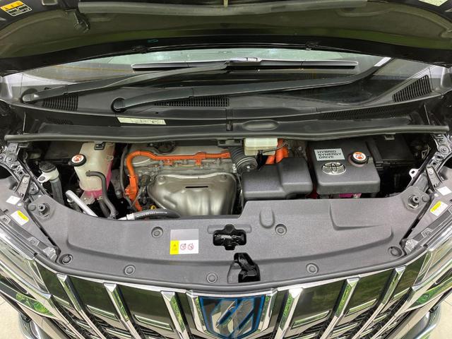 アルファードハイブリッド ＳＲ　Ｃパッケージ　４ＷＤ　寒冷地仕様　両側電動ドア　純正９インチディスプレイオーディオ　後席モニター　バックカメラ　ＡＣ１００Ｖ電源　セーフティーセンス　レーダークルーズ　禁煙車　パワーバックドア　合皮シート（18枚目）