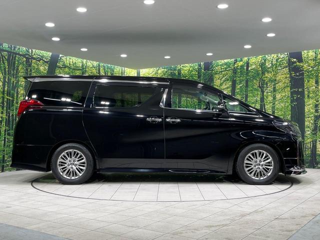 アルファードハイブリッド ＳＲ　Ｃパッケージ　４ＷＤ　寒冷地仕様　両側電動ドア　純正９インチディスプレイオーディオ　後席モニター　バックカメラ　ＡＣ１００Ｖ電源　セーフティーセンス　レーダークルーズ　禁煙車　パワーバックドア　合皮シート（22枚目）