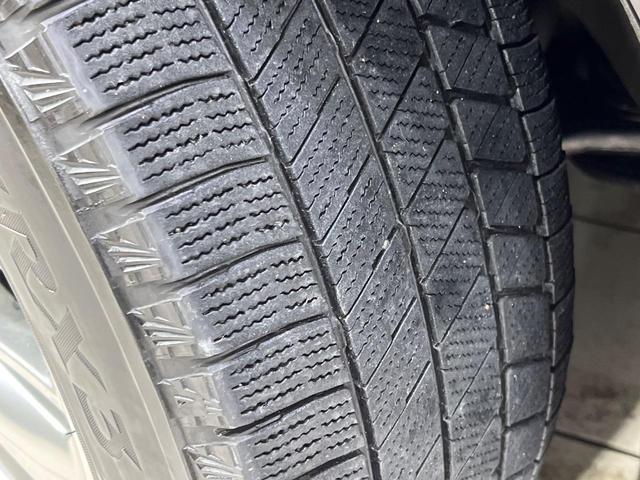 アルファードハイブリッド ＳＲ　Ｃパッケージ　４ＷＤ　寒冷地仕様　両側電動ドア　純正９インチディスプレイオーディオ　後席モニター　バックカメラ　ＡＣ１００Ｖ電源　セーフティーセンス　レーダークルーズ　禁煙車　パワーバックドア　合皮シート（30枚目）