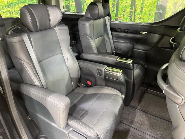 アルファードハイブリッド ＳＲ　Ｃパッケージ　４ＷＤ　寒冷地仕様　両側電動ドア　純正９インチディスプレイオーディオ　後席モニター　バックカメラ　ＡＣ１００Ｖ電源　セーフティーセンス　レーダークルーズ　禁煙車　パワーバックドア　合皮シート（51枚目）