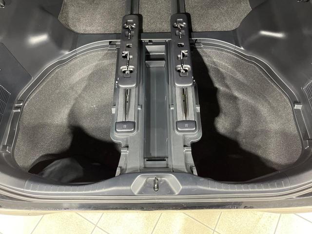 アルファードハイブリッド ＳＲ　Ｃパッケージ　４ＷＤ　寒冷地仕様　両側電動ドア　純正９インチディスプレイオーディオ　後席モニター　バックカメラ　ＡＣ１００Ｖ電源　セーフティーセンス　レーダークルーズ　禁煙車　パワーバックドア　合皮シート（62枚目）