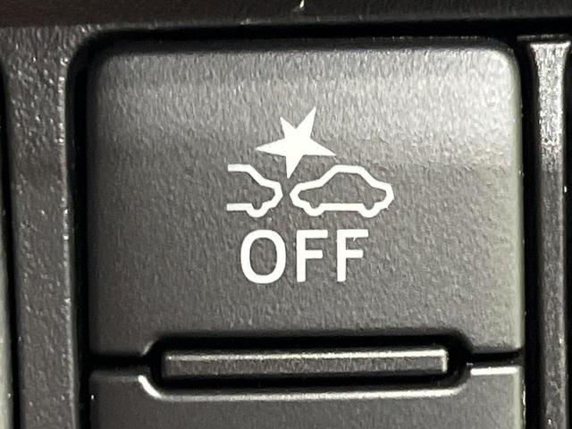 ルーミー カスタムＧ　４ＷＤ　両側電動ドア　ＳＤナビ　バックカメラ　寒冷地仕様　スマートアシスト　レーダークルーズ　禁煙車　コーナーセンサー　スマートキー　ＬＥＤヘッド　ＥＴＣ　純正１４インチアルミ　オートハイビーム（3枚目）