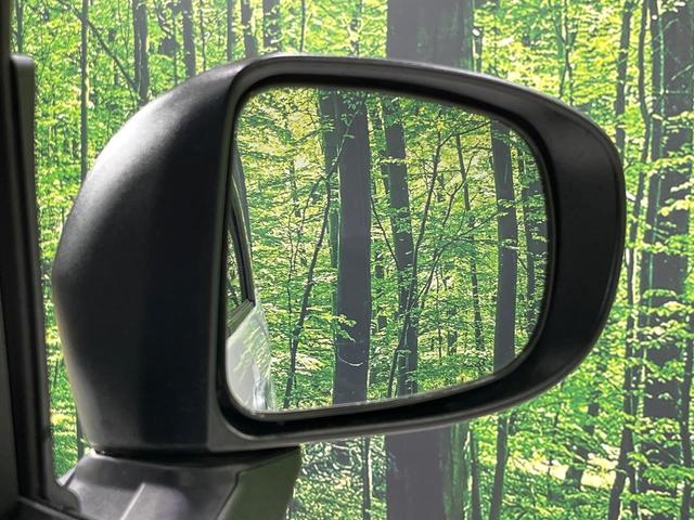 ルーミー カスタムＧ　４ＷＤ　両側電動ドア　ＳＤナビ　バックカメラ　寒冷地仕様　スマートアシスト　レーダークルーズ　禁煙車　コーナーセンサー　スマートキー　ＬＥＤヘッド　ＥＴＣ　純正１４インチアルミ　オートハイビーム（28枚目）