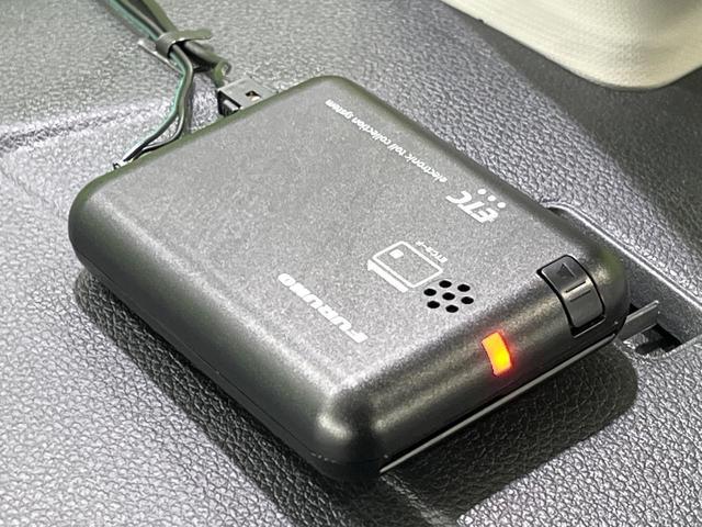 ルーミー カスタムＧ　４ＷＤ　両側電動ドア　ＳＤナビ　バックカメラ　寒冷地仕様　スマートアシスト　レーダークルーズ　禁煙車　コーナーセンサー　スマートキー　ＬＥＤヘッド　ＥＴＣ　純正１４インチアルミ　オートハイビーム（33枚目）