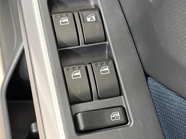 ルーミー カスタムＧ　４ＷＤ　両側電動ドア　ＳＤナビ　バックカメラ　寒冷地仕様　スマートアシスト　レーダークルーズ　禁煙車　コーナーセンサー　スマートキー　ＬＥＤヘッド　ＥＴＣ　純正１４インチアルミ　オートハイビーム（66枚目）