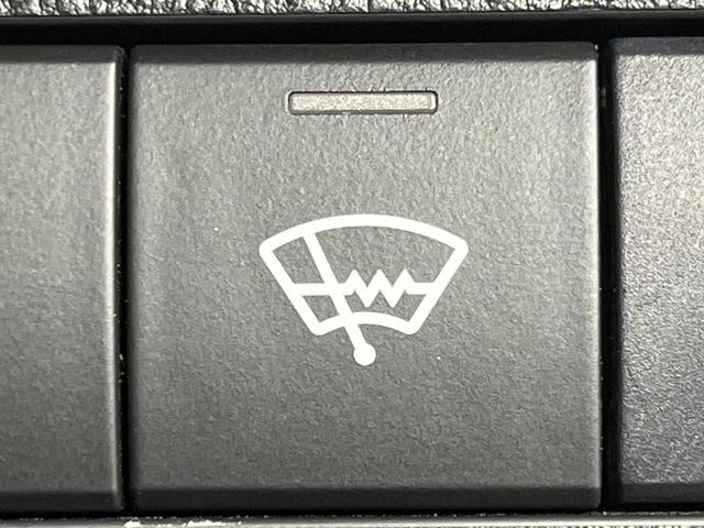 RAV4 ハイブリッドG 4WD 純正SDナビ バックカメラ 寒冷地仕様 100V電源 セーフティセンス レーダークルーズ 禁煙車 電動リアゲート レザーシート パワーシート ドラレコ コーナーセンサー スマートキー(7枚目)