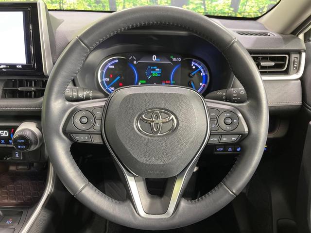 RAV4 ハイブリッドG 4WD 純正SDナビ バックカメラ 寒冷地仕様 100V電源 セーフティセンス レーダークルーズ 禁煙車 電動リアゲート レザーシート パワーシート ドラレコ コーナーセンサー スマートキー(12枚目)