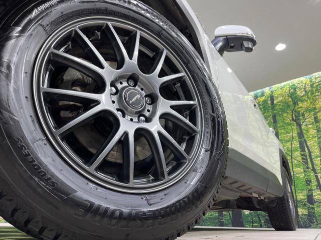RAV4 ハイブリッドG 4WD 純正SDナビ バックカメラ 寒冷地仕様 100V電源 セーフティセンス レーダークルーズ 禁煙車 電動リアゲート レザーシート パワーシート ドラレコ コーナーセンサー スマートキー(14枚目)