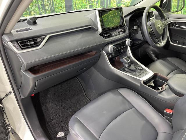 RAV4 ハイブリッドG 4WD 純正SDナビ バックカメラ 寒冷地仕様 100V電源 セーフティセンス レーダークルーズ 禁煙車 電動リアゲート レザーシート パワーシート ドラレコ コーナーセンサー スマートキー(59枚目)